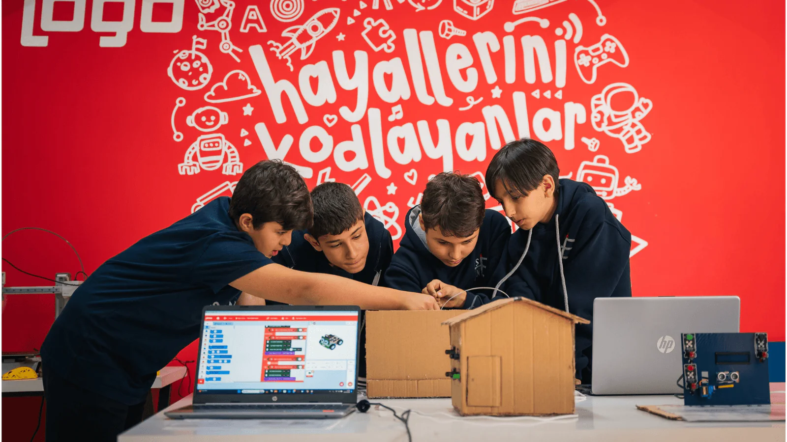 Logo Yazılım “Hayallerini Kodlayanlar” Projesinde Deprem Bölgesine Odaklandı